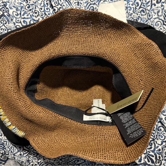 NWT! Brave+True Crenshaw Bucket Packable Hat - Picture 3 of 6